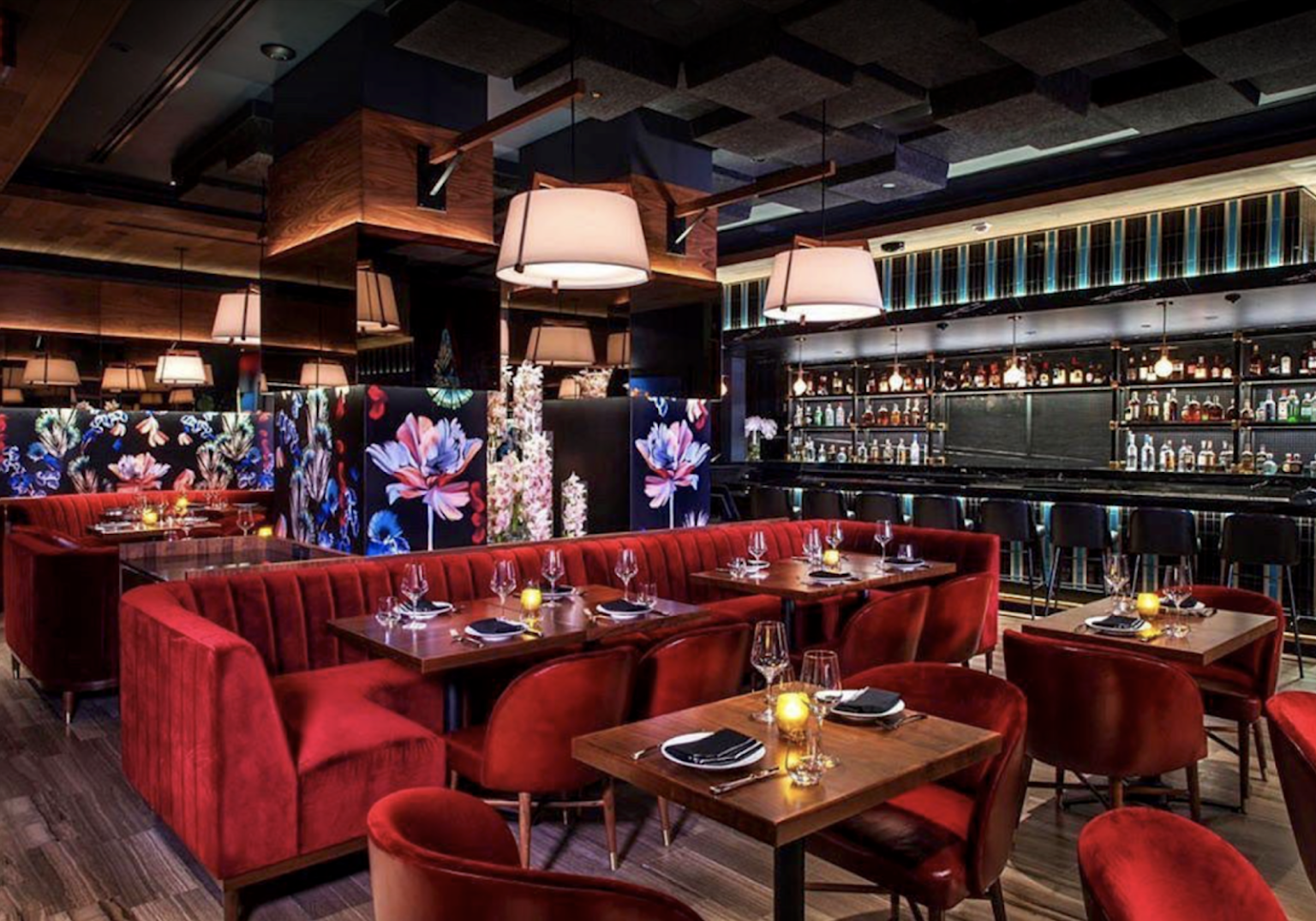 restaurant interior of Papi Steak Miami
