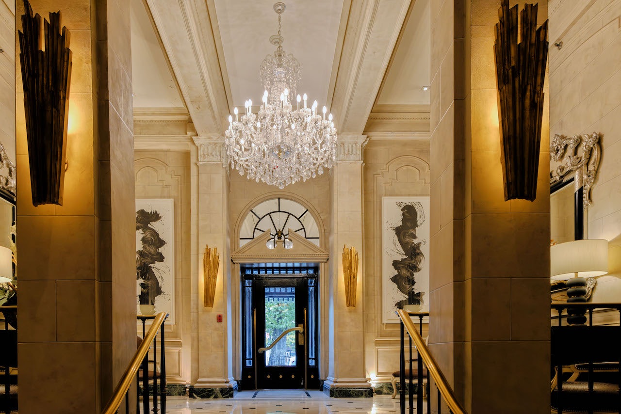 Eliot Hotel in Boston