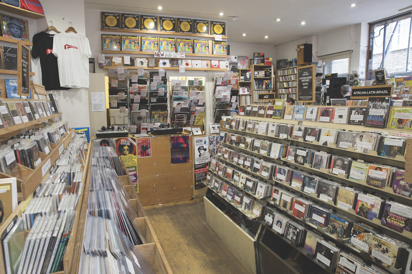 vinyls over vinyls at Sounds of the Universe shop