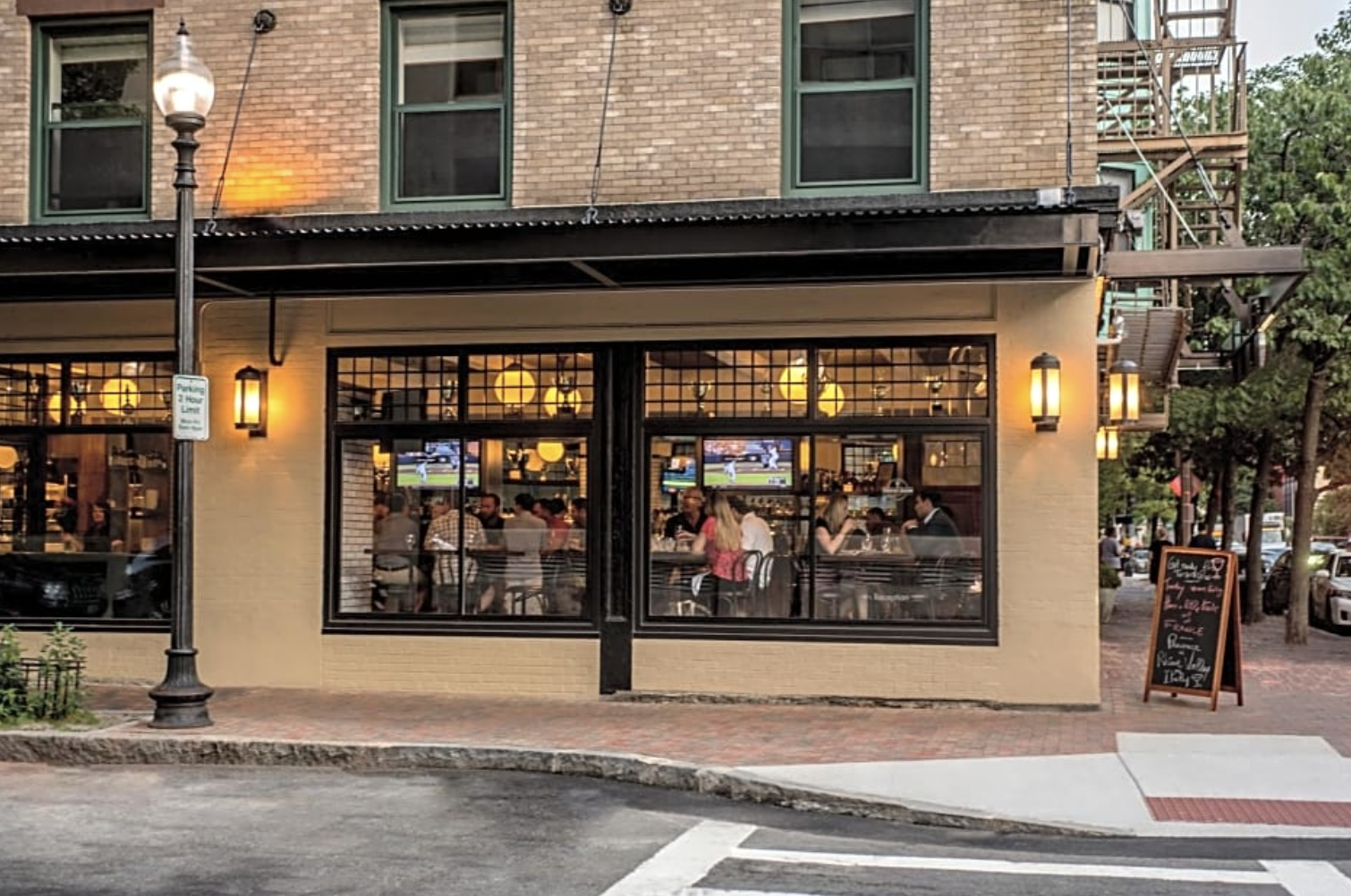 Street view of the Staypineapple Hotel in Boston
