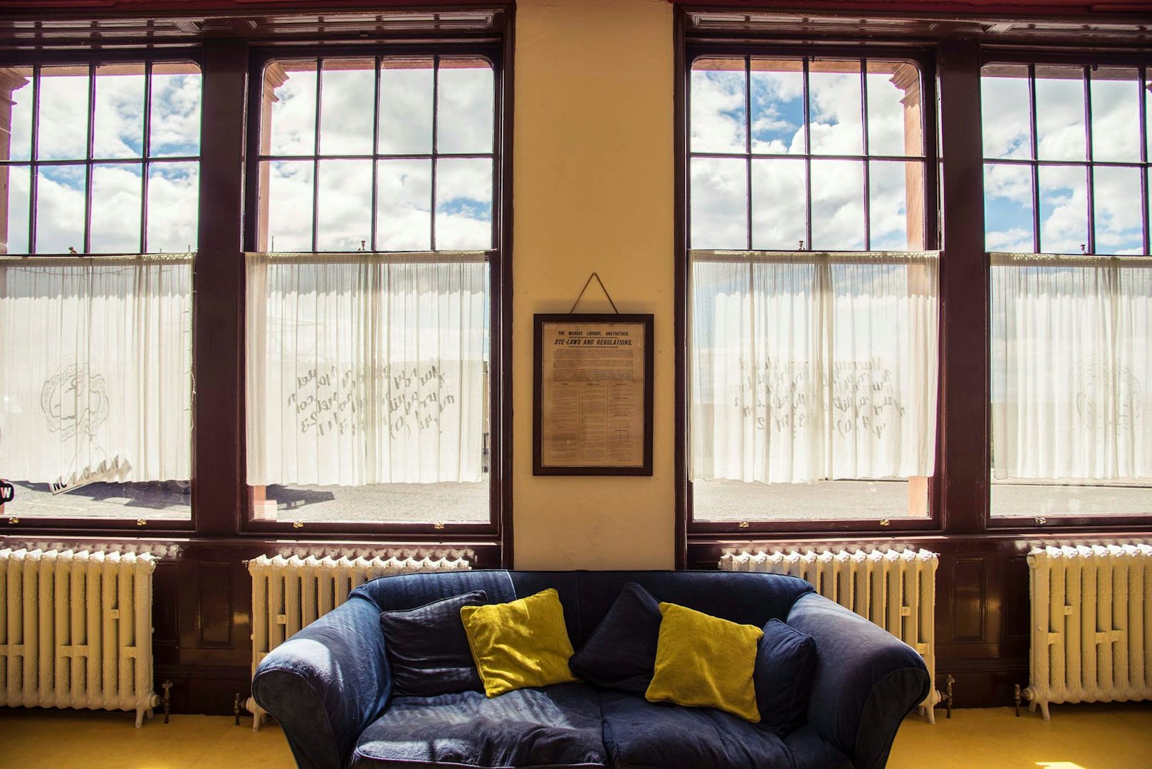 common lounge area at the Murray Libary Hostel