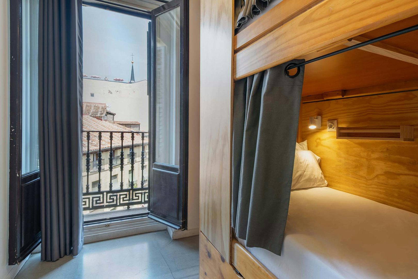 room interior of a dorm at the Hat Madrid